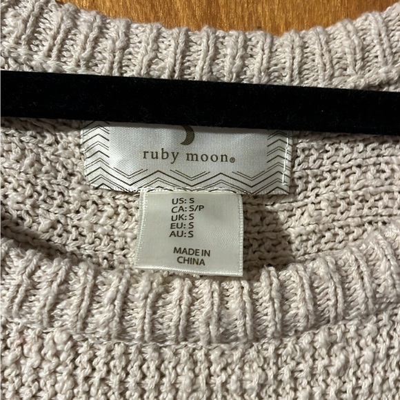 Boho tan cut out distressed sweater. Women’s size small - Picture 2 of 3